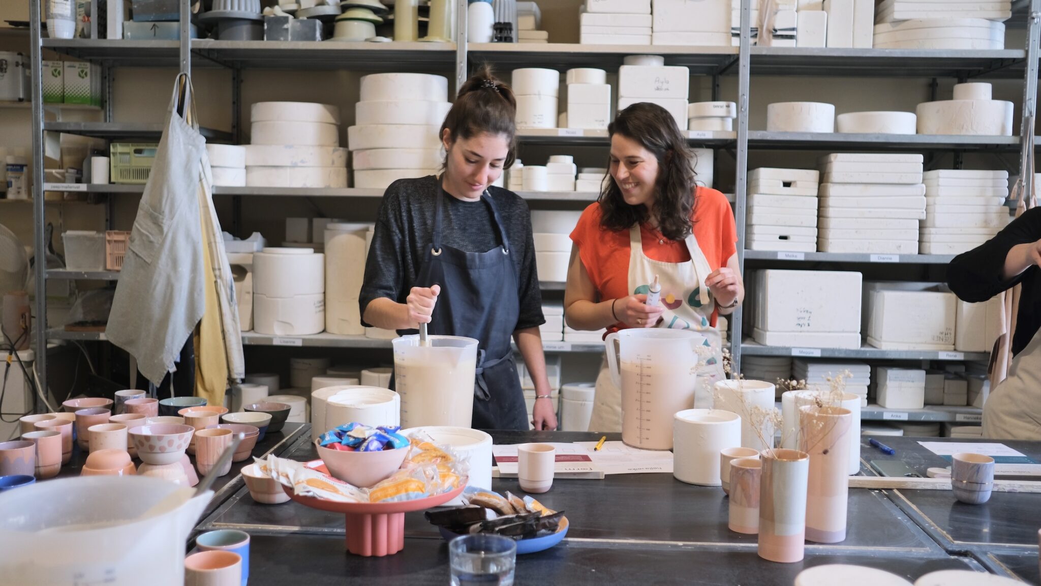 Workshopkeramiek-workshop-nijmegen-keramiek-keramiekworkshop-vriendinneweekend